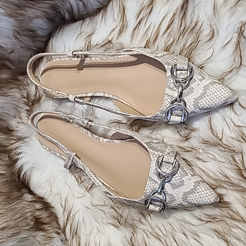 Printed snake flat shoes